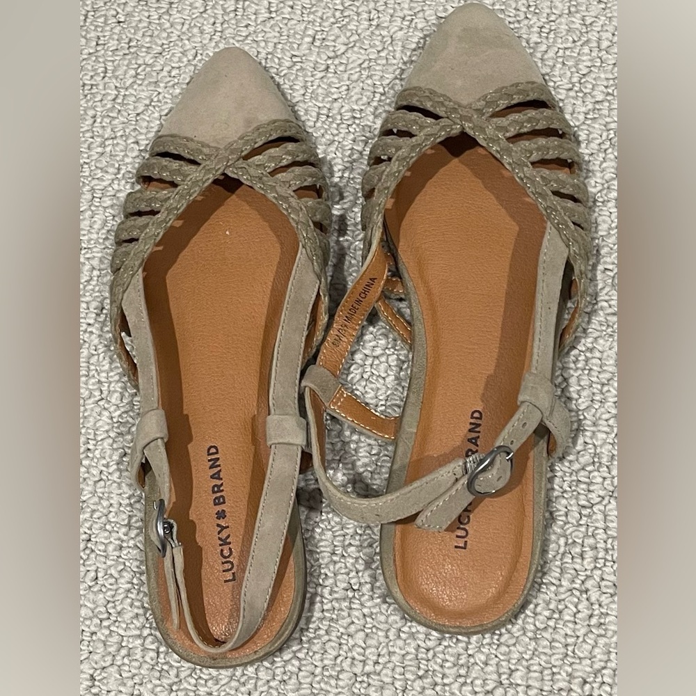 Lucky Brand Barima Slingback Suede Flat Sandal SIZE 8M in color DUNE - Picture 2 of 9